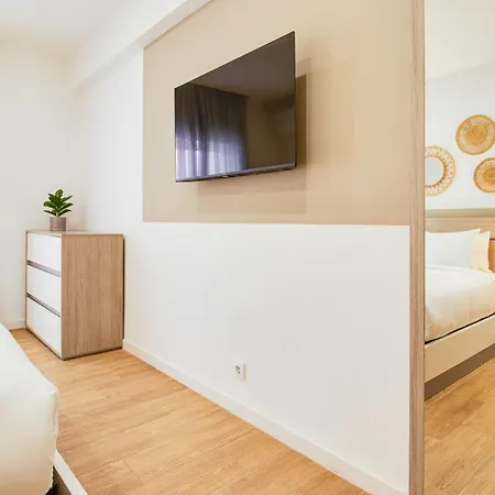 דירה Old Town 1br - 350m From Pool Ac Wi-fi אלבופיירה